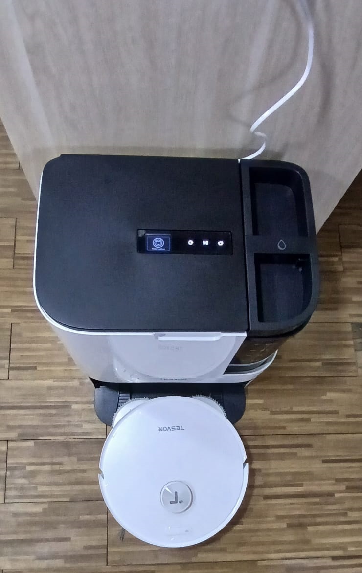 Floor Cleaning Robot3